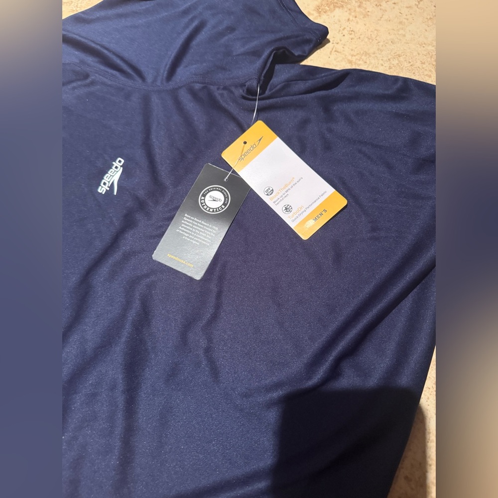 Speedo Performance Rash Guard Shirt - Picture 8 of 9